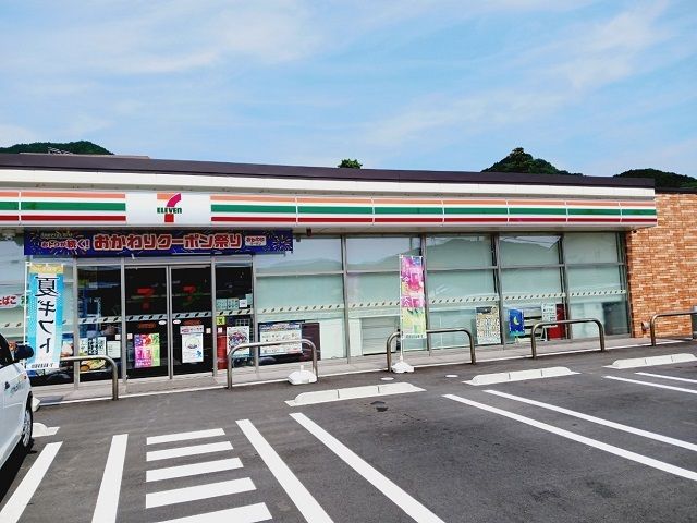 近くのセブンイレブン下松葉店様まで750m（徒歩10分）