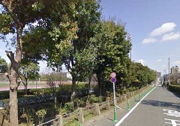 近くの朝霞中央公園まで750m（徒歩10分）