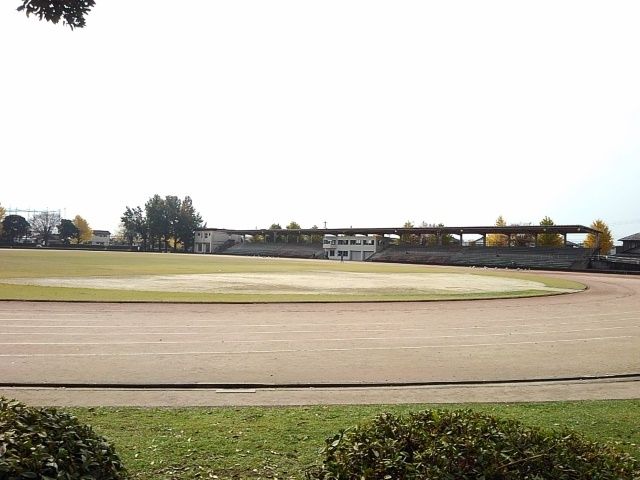 近くの都城運動公園まで700m（徒歩9分）
