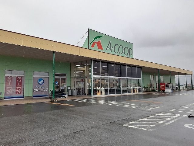 近くのAコープこま野甲西店まで2,000m（徒歩25分）