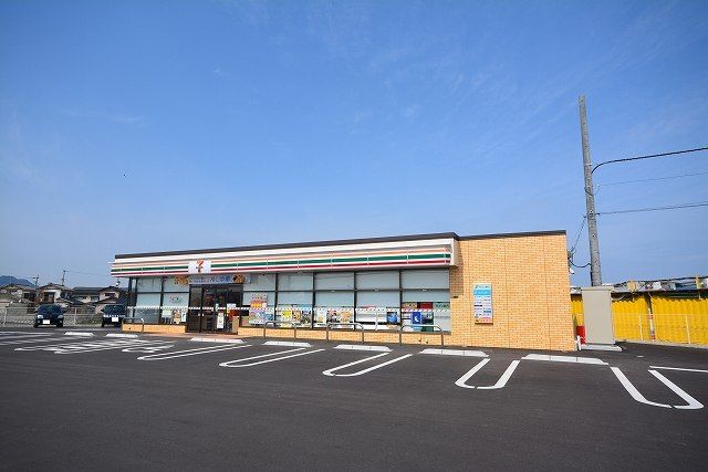 近くのセブンイレブンまで500m(徒歩7分)