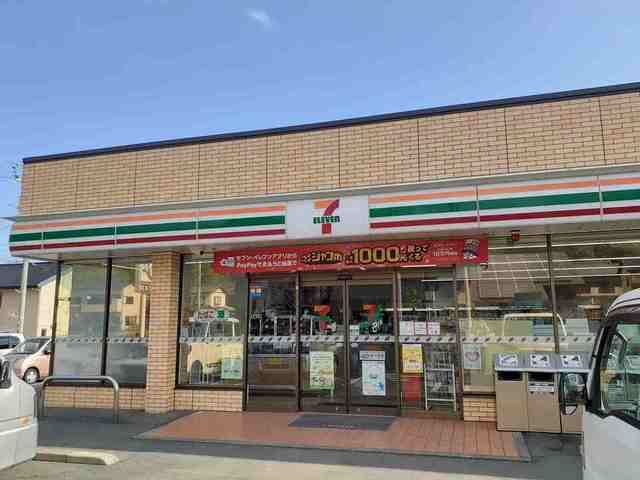 近くのセブン-イレブン 引佐井伊谷店まで850m（徒歩11分）