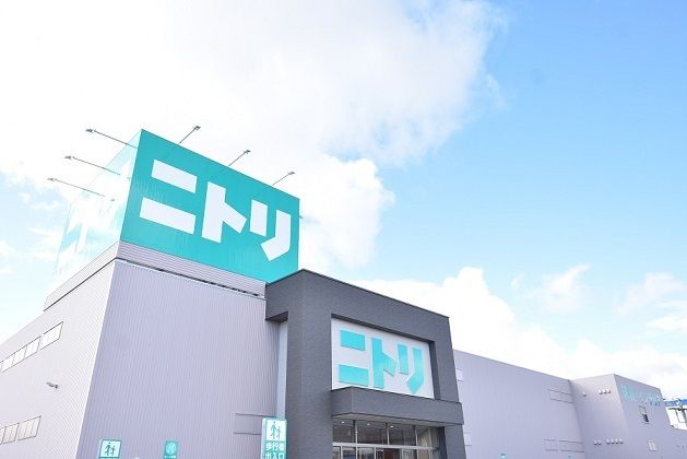 近くのニトリ郡山八山田店まで500m（徒歩7分）