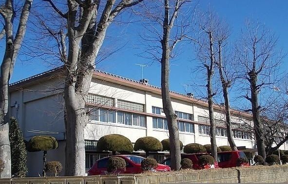 近くの市立阿字ヶ浦中学校まで406m（徒歩6分）