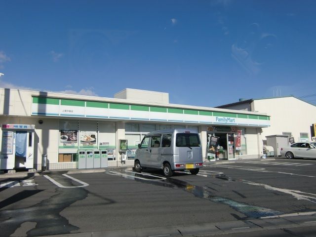 近くのコンビニまで440m（徒歩6分）