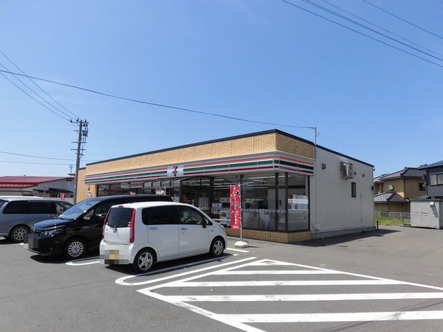 近くのセブンイレブン 由利本荘石脇店まで300m(徒歩4分)