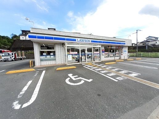 近くのローソン 佐川町東店まで3,000m(徒歩38分)