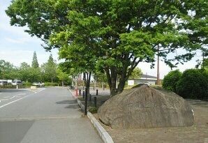 近くの四街道総合公園まで450m（徒歩6分）