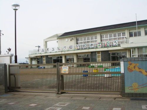 近くの幼稚園・保育園まで750m（徒歩10分）