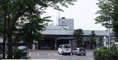 近くの役所まで2,300m（徒歩29分）