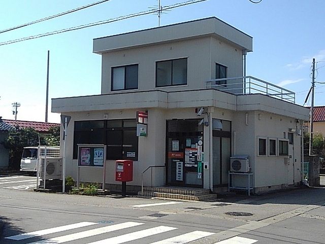 近くの石田郵便局まで600m(徒歩8分)
