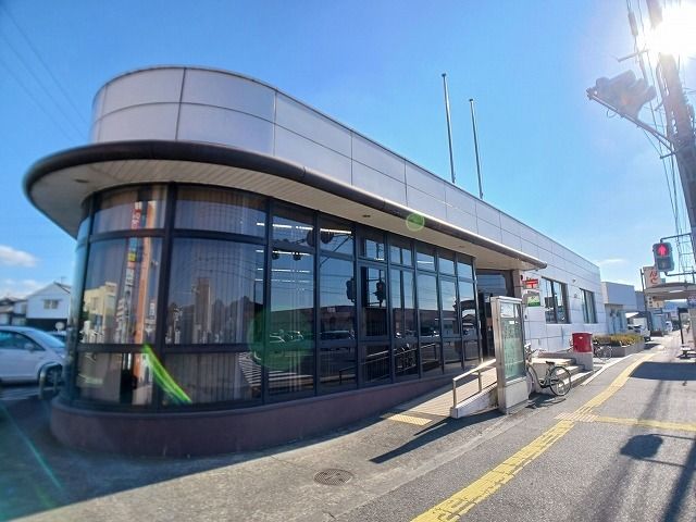 近くの戸次郵便局まで750m（徒歩10分）