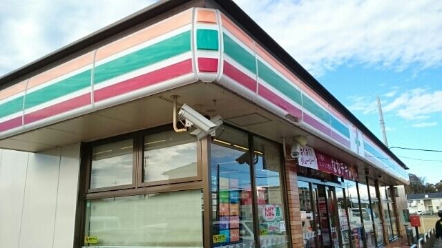 近くのセブンイレブンまで1,360m（徒歩17分）