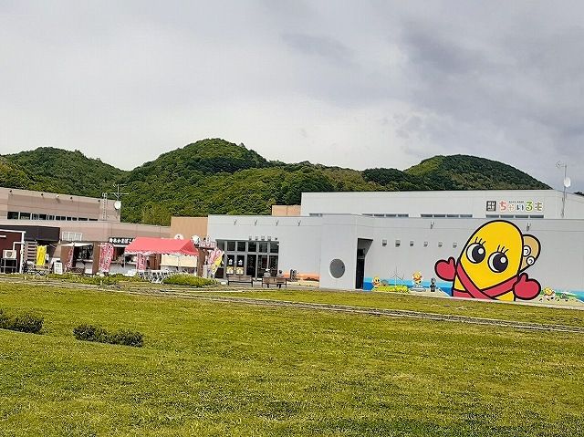 近くの道の駅 るもいまで750m(徒歩10分)