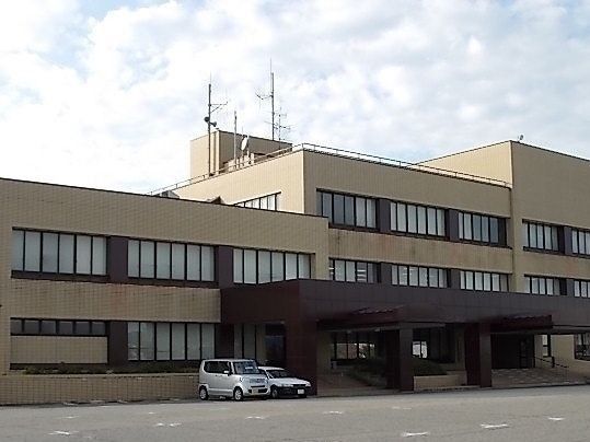 近くの神林支所まで210m（徒歩3分）