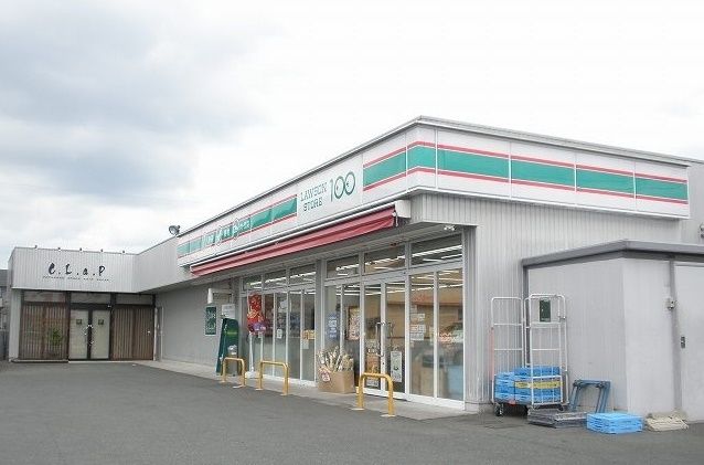 近くのコンビニまで2,900m（徒歩37分）