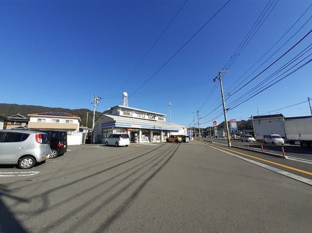 近くのローソン 高知一宮しなね店まで450m（徒歩6分）