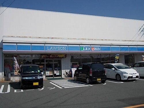 近くのコンビニまで120m（徒歩2分）