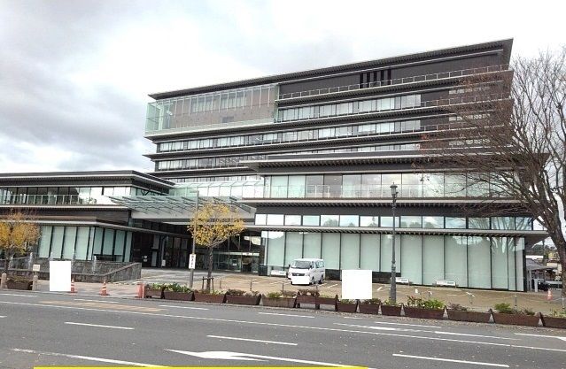 近くの延岡市役所まで1,300m(徒歩17分)