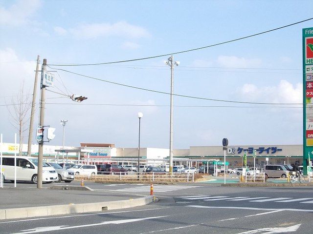 近くのフレンドタウン甲南店まで1,500m（徒歩19分）