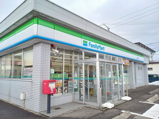 近くのファミリーマート大館大田面店まで148m(徒歩2分)
