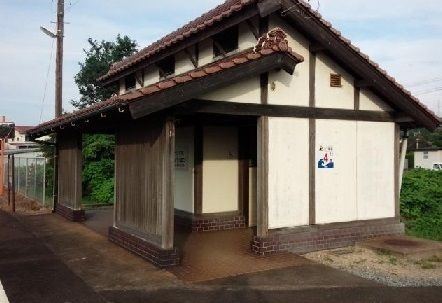 近くの敬川駅まで920m（徒歩12分）