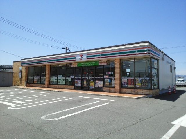 近くのセブンイレブン志々水店まで720m（徒歩9分）
