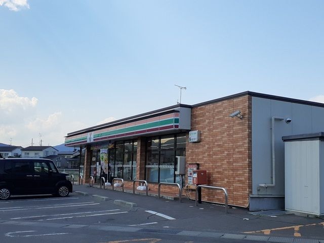 近くのセブンイレブン相馬黒木店まで750m（徒歩10分）
