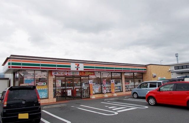 近くのセブンイレブン函南間宮店まで800m（徒歩10分）