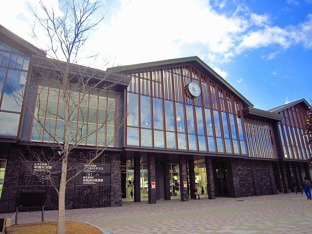 近くの中軽井沢駅まで1,800m（徒歩23分）