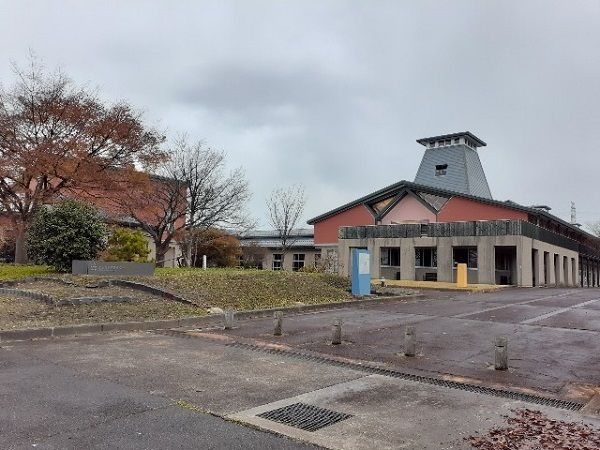 近くの聖籠中学校まで4,400m（徒歩55分）