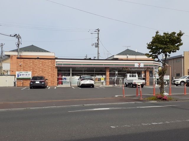 近くのセブンイレブン原ノ町駅前店まで850m（徒歩11分）
