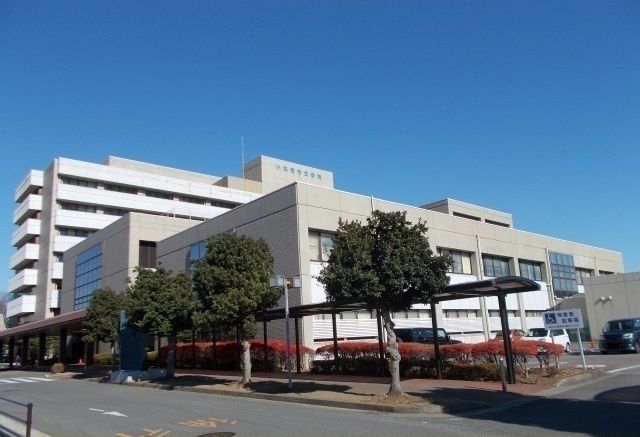 近くの小田原市立病院まで1,200m（徒歩15分）