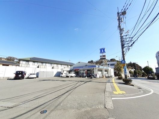 近くのローソン 高知福井町店まで700m（徒歩9分）