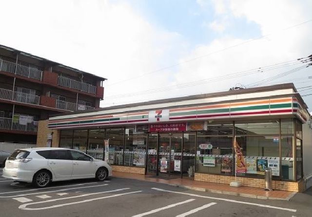 近くのセブンイレブンまで170m(徒歩3分)