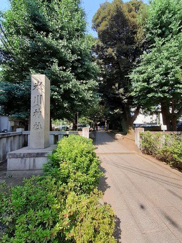 近くの氷川神社まで410m(徒歩6分)