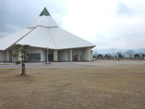 近くのゆりの里公園まで1,500m(徒歩19分)