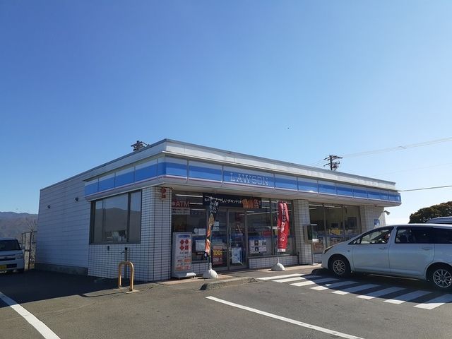 近くのローソン 箕輪中箕輪店まで920m(徒歩12分)