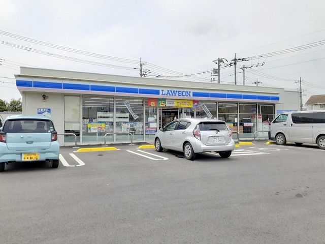 近くのローソ松伏町上赤岩店まで550m（徒歩7分）