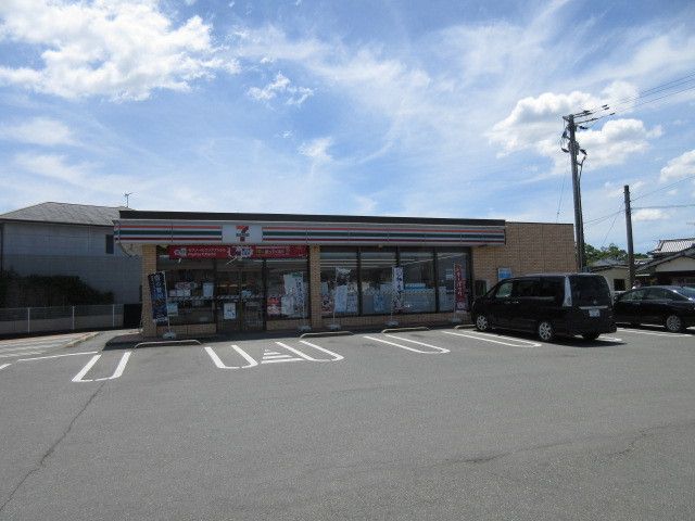 近くのセブンイレブンまで1,170m(徒歩15分)
