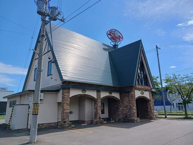 近くのインディアン西21条店まで600m（徒歩8分）