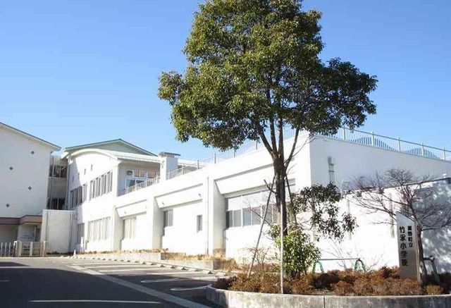 近くの竹永小学校まで550m（徒歩7分）