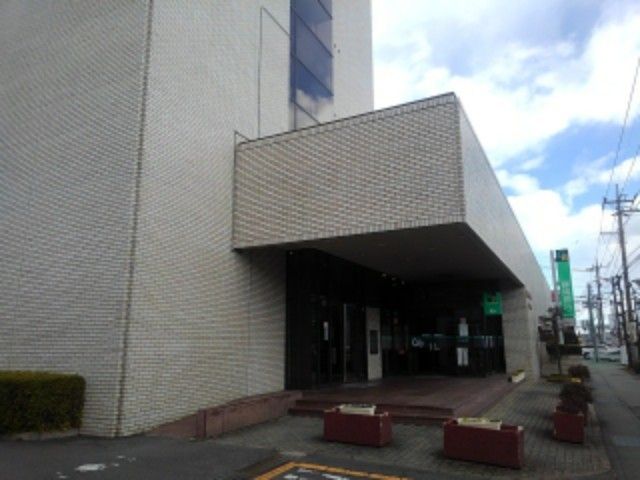 近くの群馬銀行高崎支店まで950m（徒歩12分）