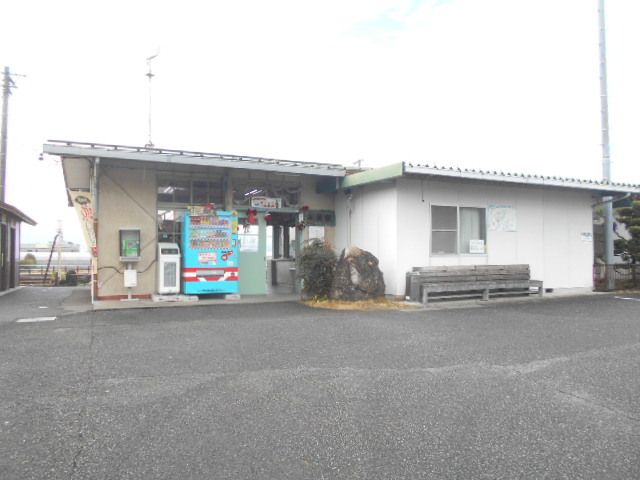 近くの樽見鉄道　本巣駅まで950m（徒歩12分）
