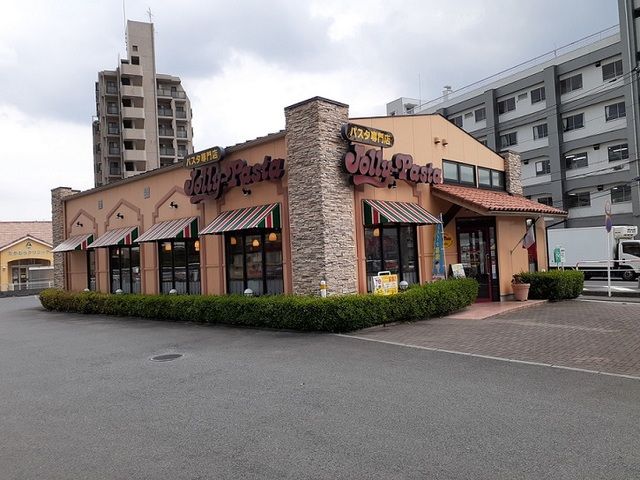 近くのジョリーパスタ 東門前店まで1,100m(徒歩14分)