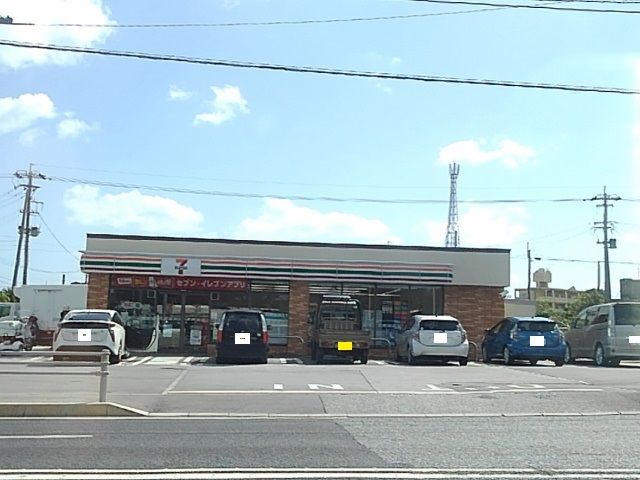 近くのセブンイレブン沖縄北インター店まで400m(徒歩5分)