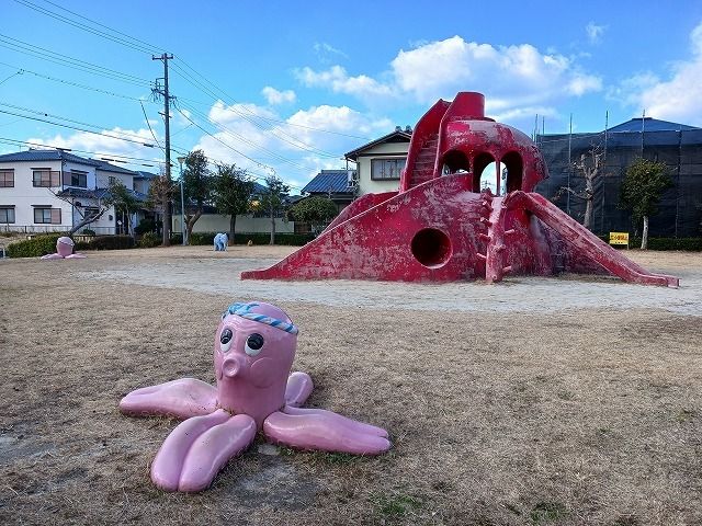 近くの新浜西公園まで434m（徒歩6分）