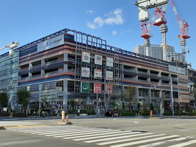 近くのららぽーとまで745m（徒歩10分）