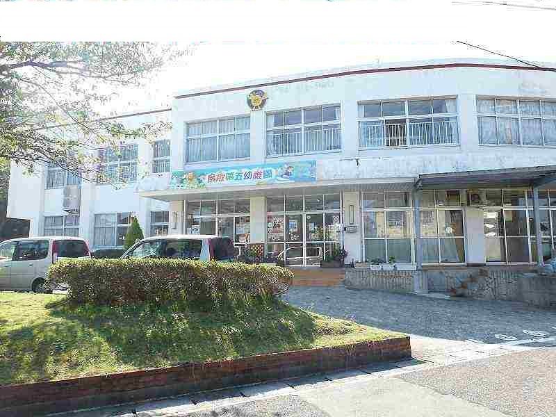 近くの幼稚園・保育園まで350m（徒歩5分）