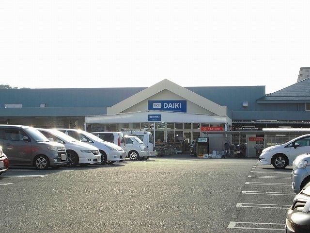 近くのＤＣＭ北吉津店まで700m（徒歩9分）